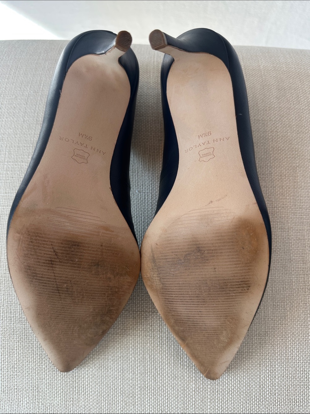 Ann Taylor Navy Blue Leather Pointed Toe Pumps | Size 9.5M | Classic 3.5" heel - Picture 7 of 8